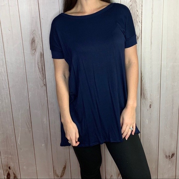 ✨LAST ONE✨The Claire Tunic - Picture 4 of 9